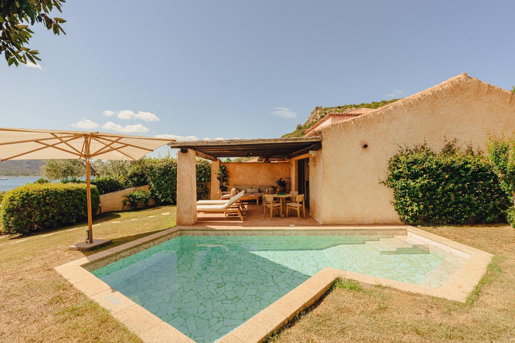 Junior Suite with Private Pool with Sea View